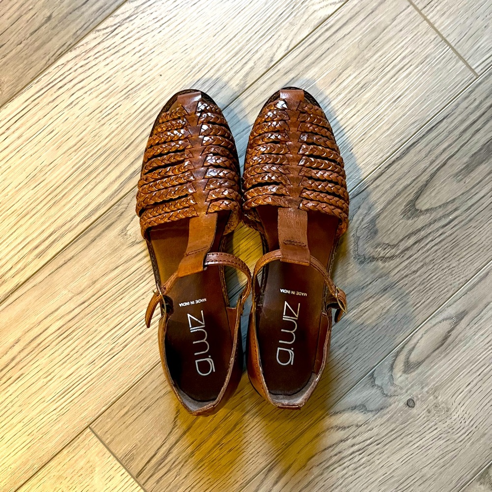 Woven leather sandals